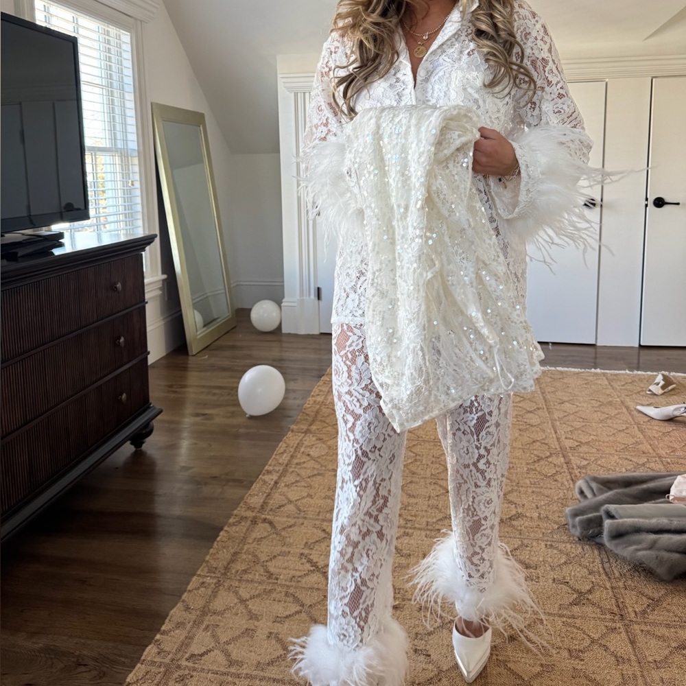 Bridal White Lace Pajama Set with Feather Trim - Picture 5 of 5
